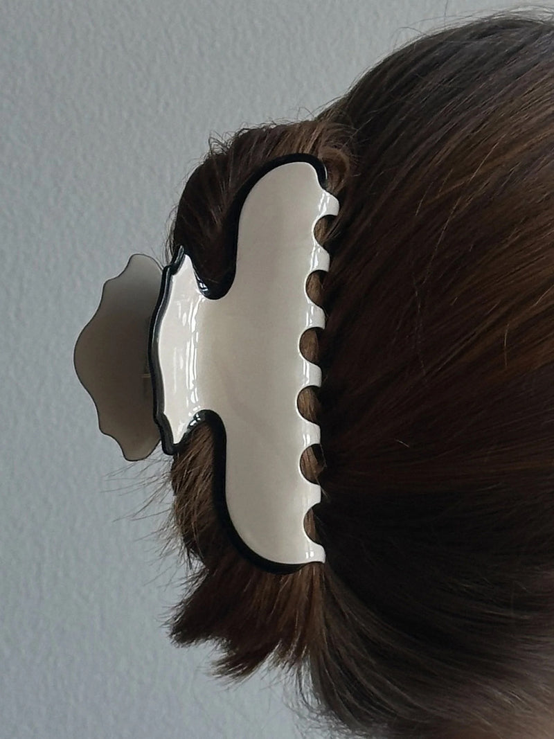 Leonora hair claw, 2 colours