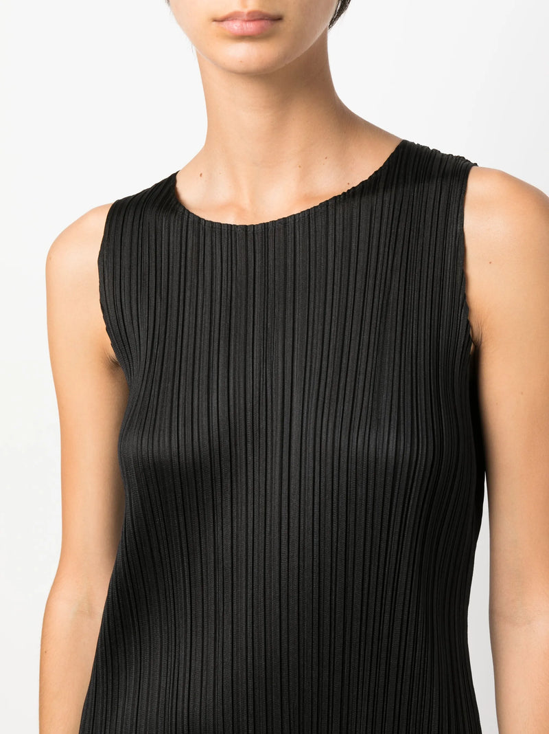 Basics pleated sleeveless dress, black (carryover)