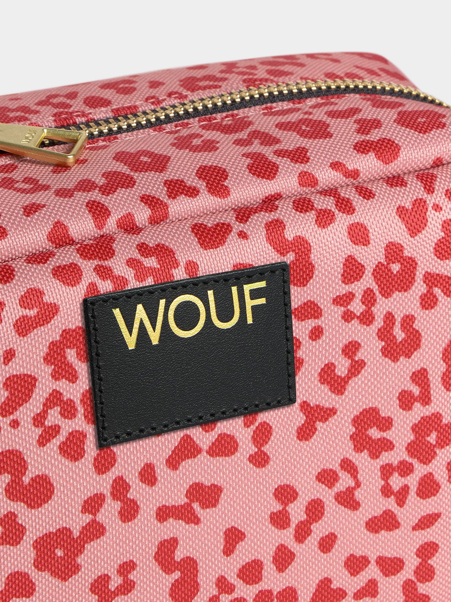 Roar toiletry bag
