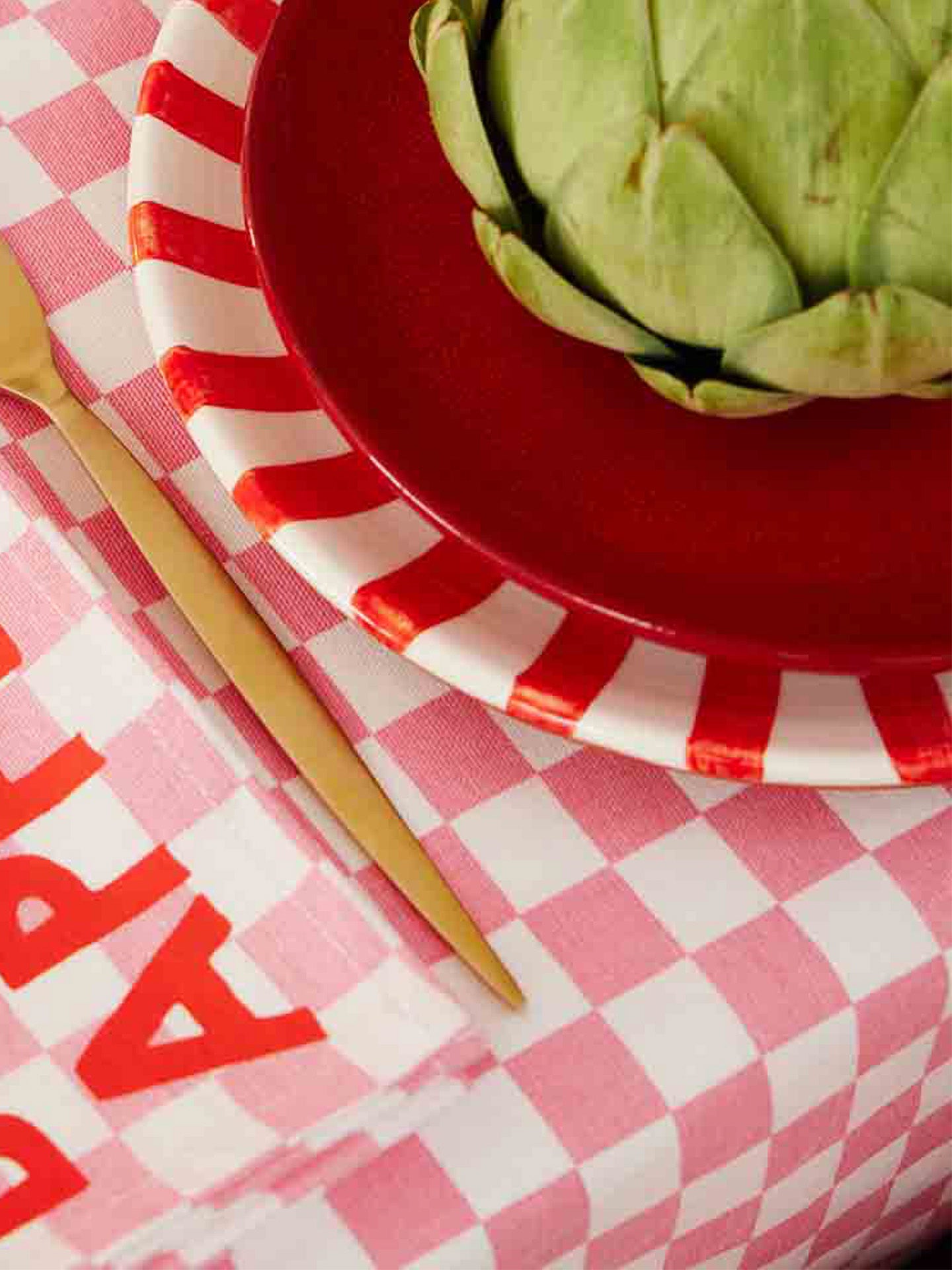 Tablecloth zoe checkerboard, strawberry pink