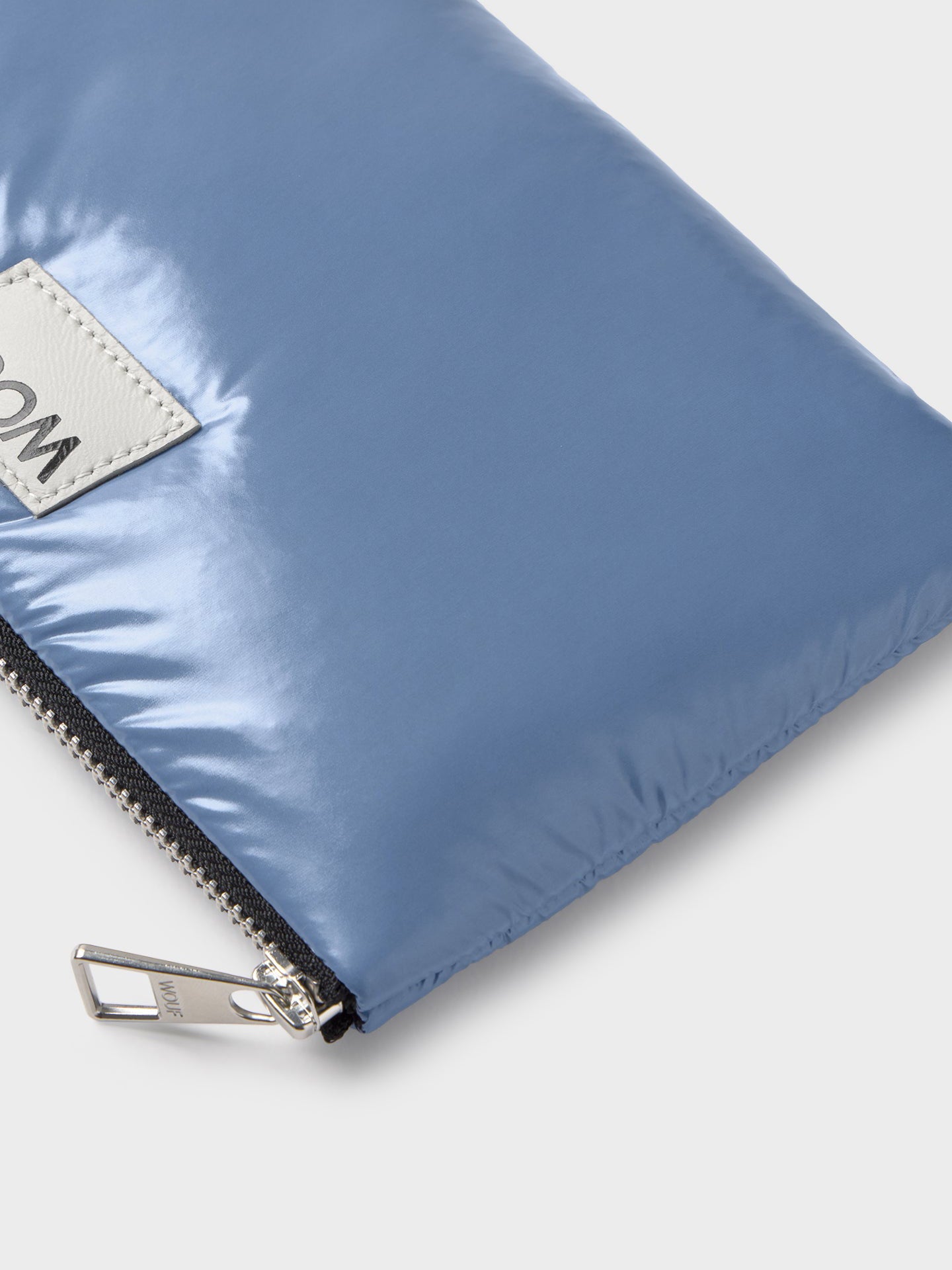 Royal pouch