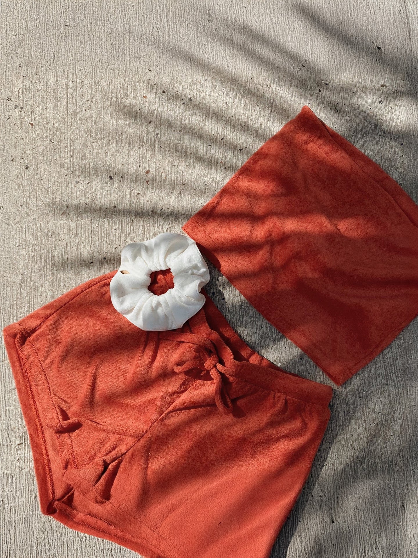 Sponge scrunchie, Sand or Off-White