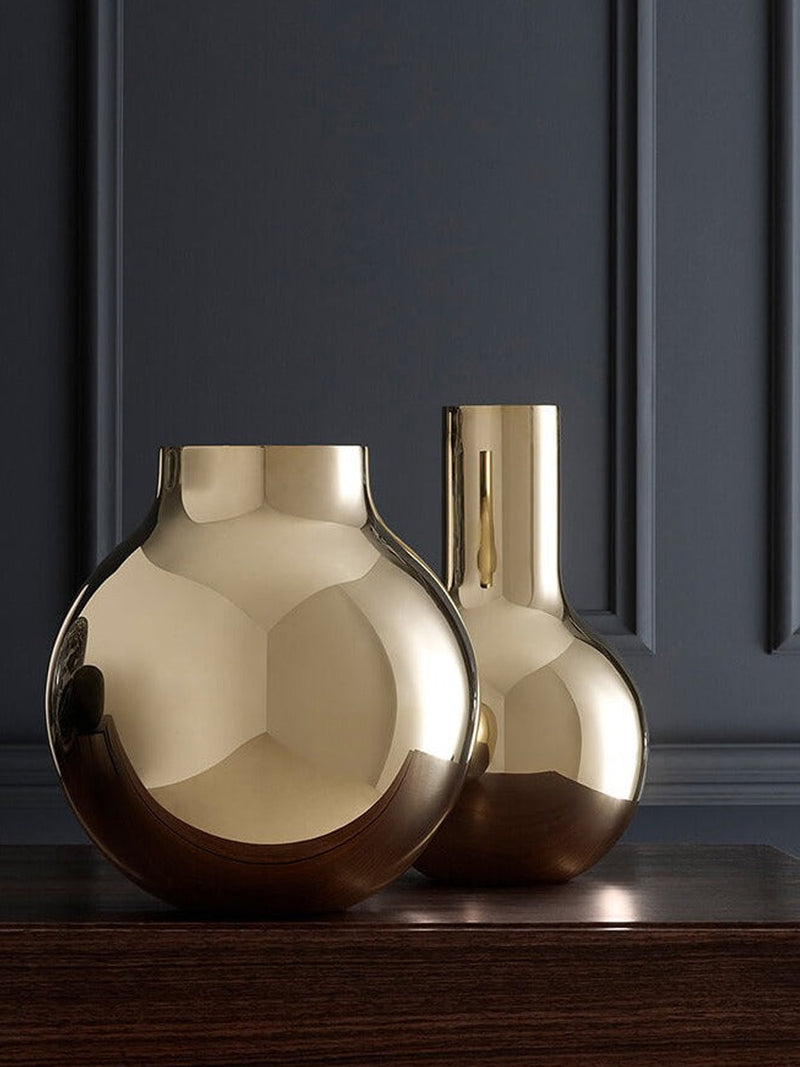 Boule large vase, brass