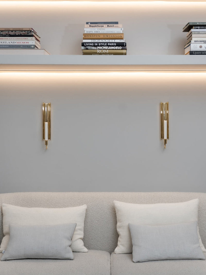Reflex sconce, brass