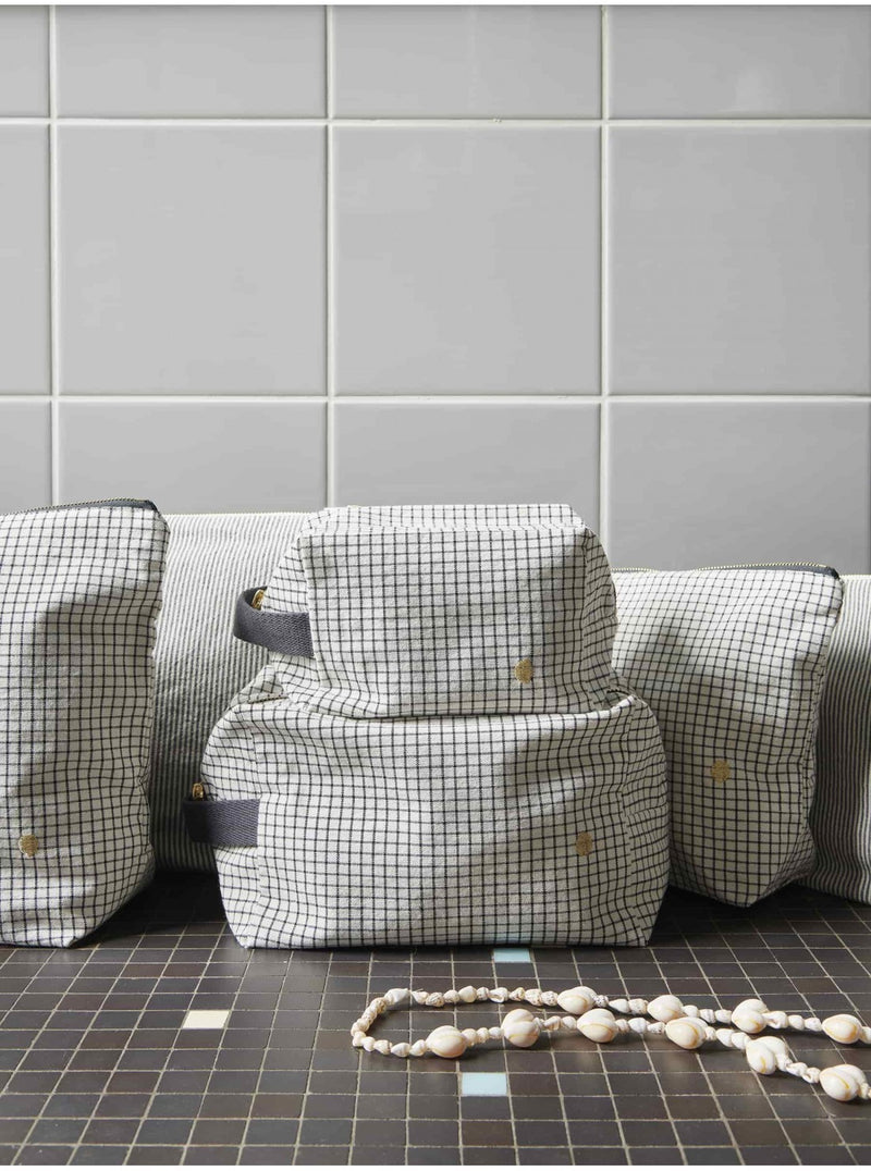 Small Gustave cube pouch, grid