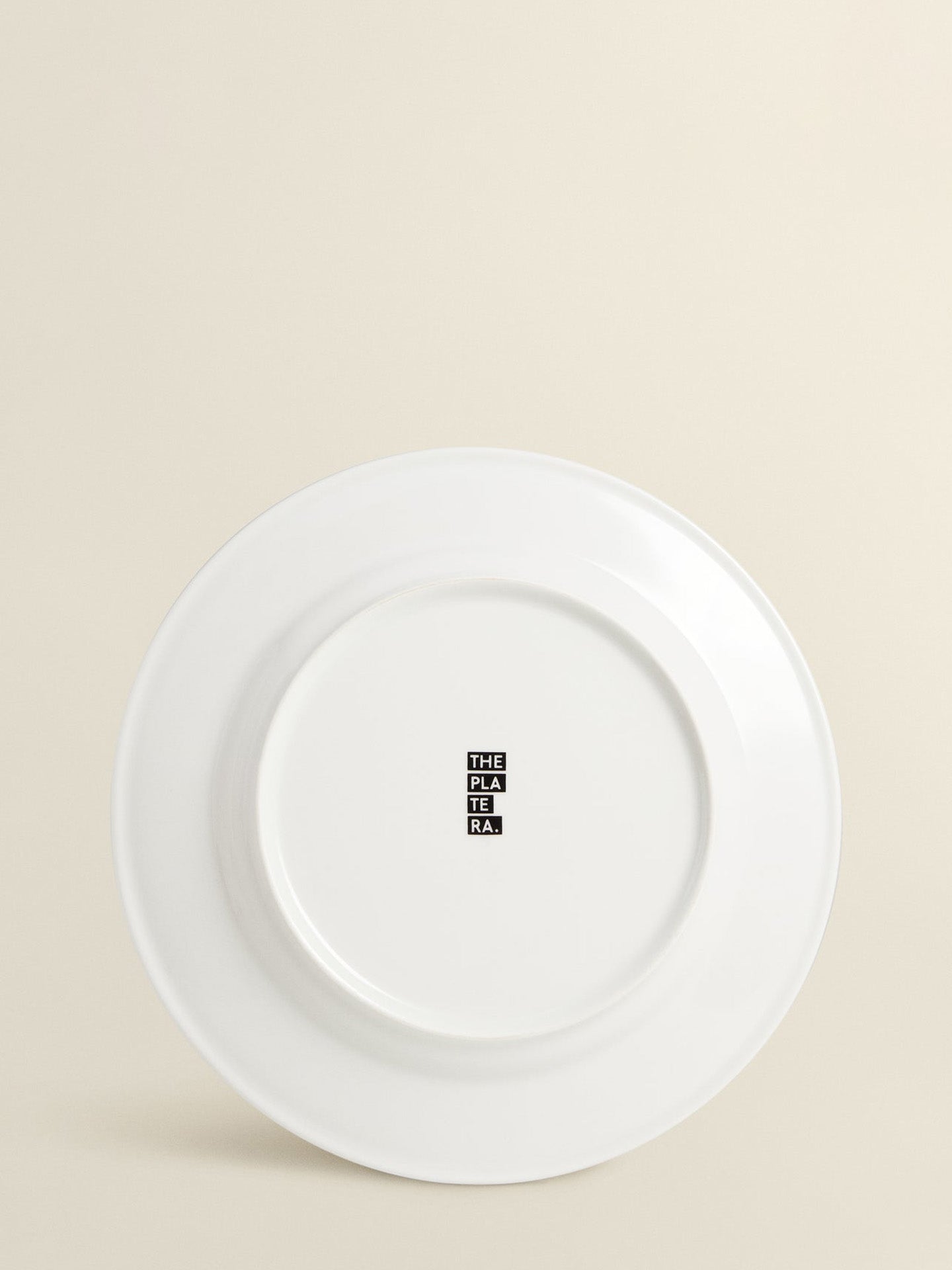 Famille dinner plate