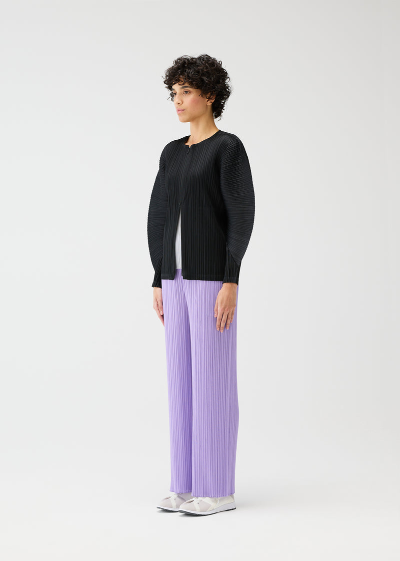 Two-way zip pleated jacket w. rounded sleeves, black