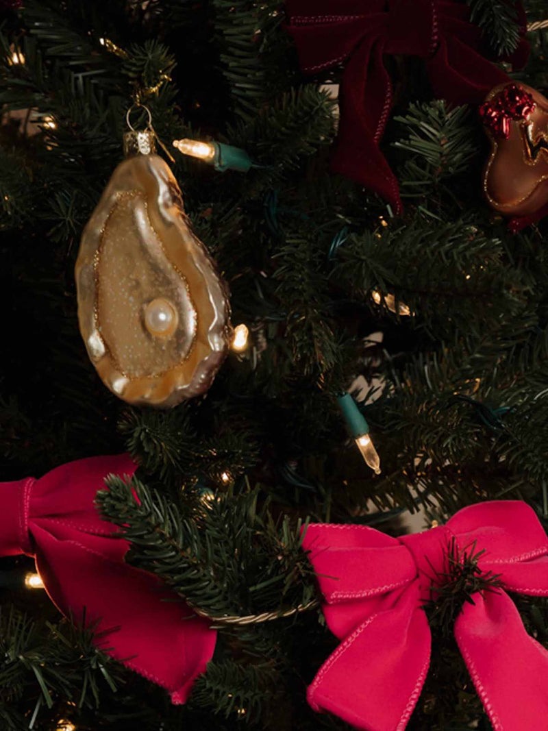 Oyster glass ornament