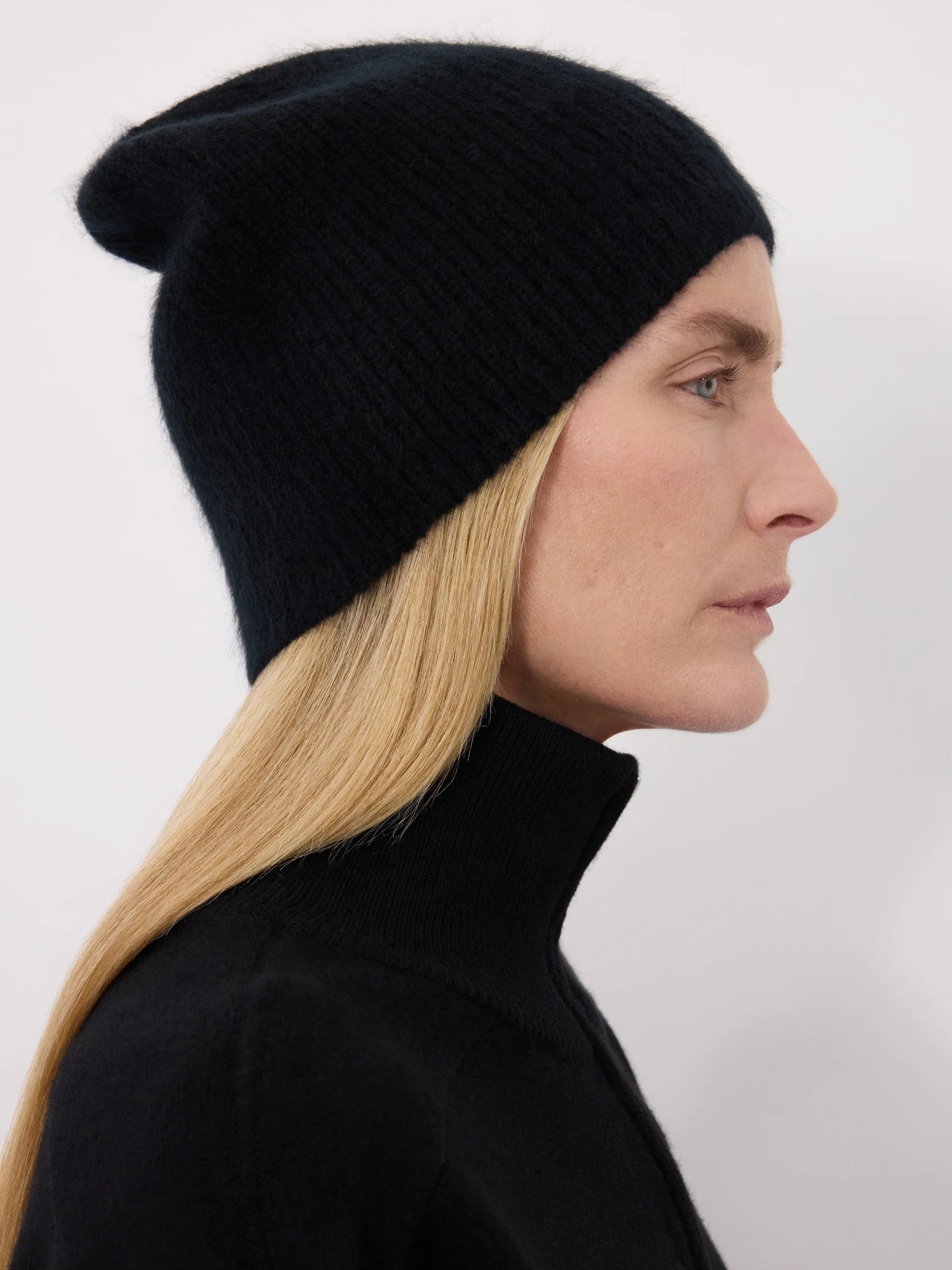 Flyn cashmere beanie, black