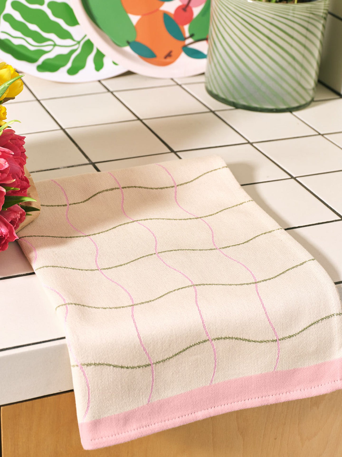 Wave grid tea towel, natural