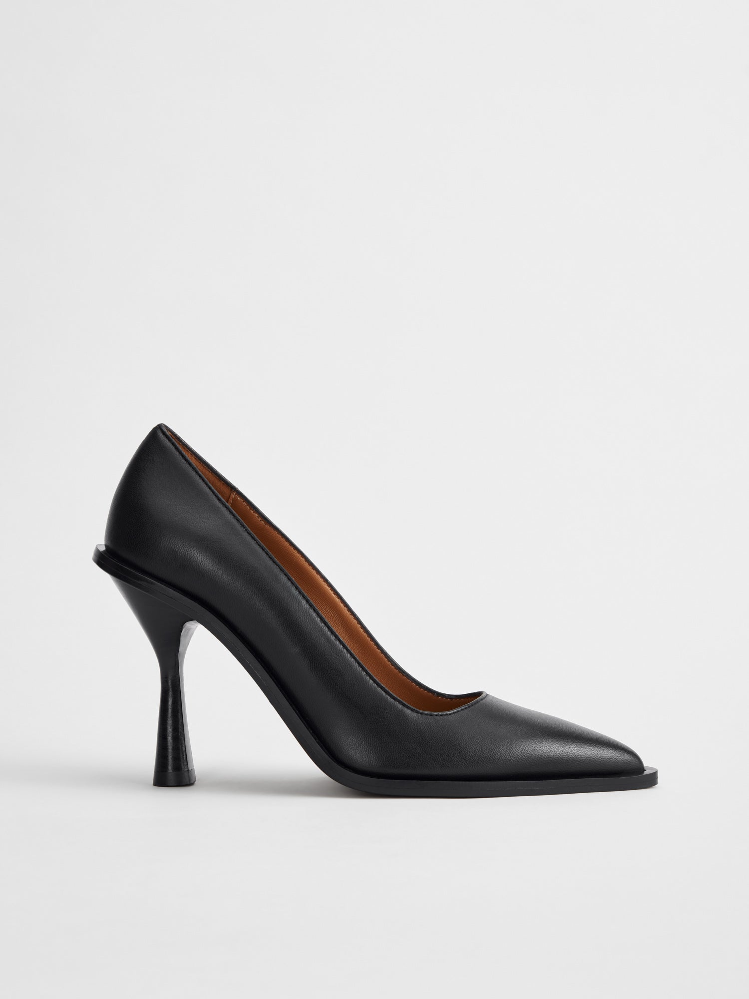 Ferrere pointed-toe leather pumps, black